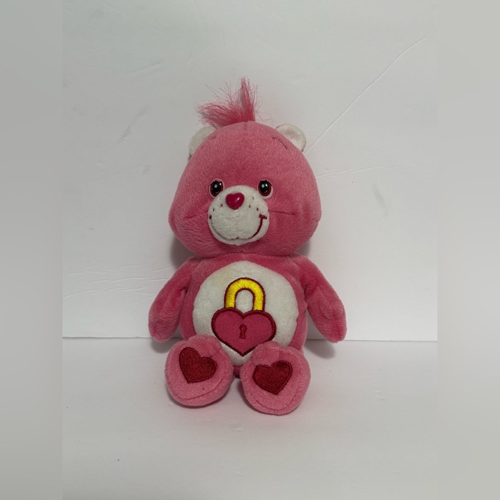 Care Bears Secret Bear Plush Stuffed Animal Pink Heart Lock 9” 2004 Vintage